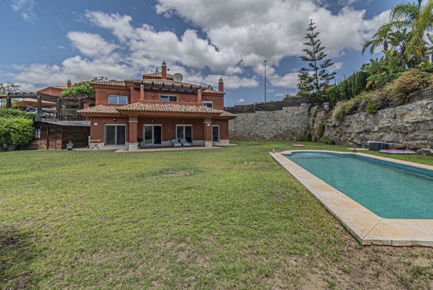 R5075440-Villa-For-Sale-Marbella-Detached-5-Beds-283-Built-3