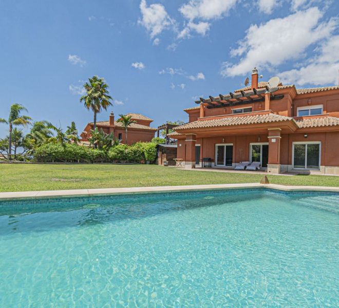 R5075440-Image 1-Detached - 5 Beds - 283 Built