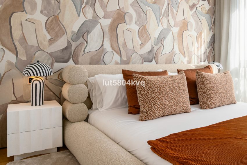 R5075737-Apartment-For-Sale-The-Golden-Mile-Ground-Floor-4-Beds-443-Built-19