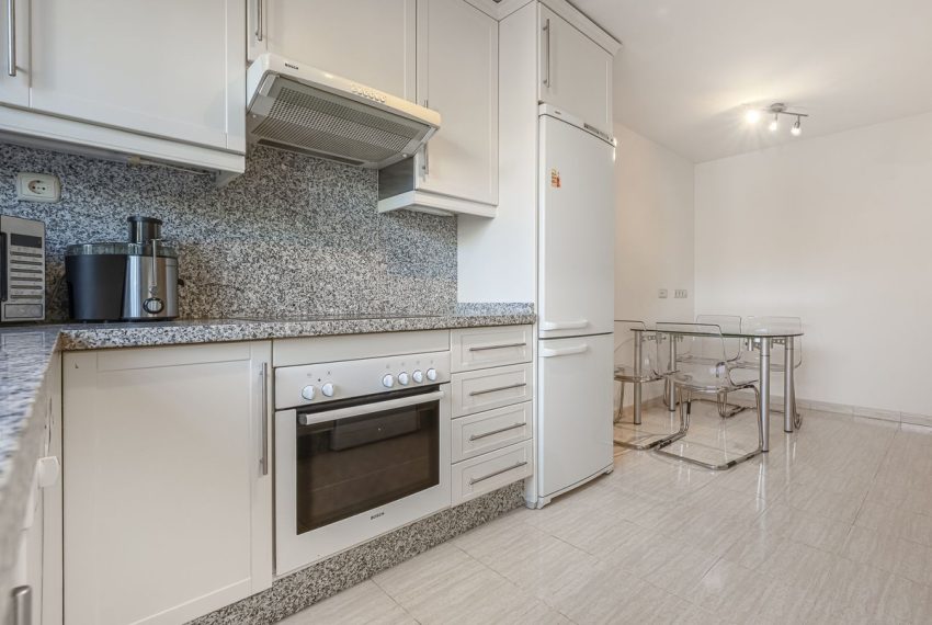 R5076373-Townhouse-For-Sale-Nueva-Andalucia-Terraced-4-Beds-421-Built-10