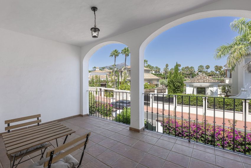 R5076373-Townhouse-For-Sale-Nueva-Andalucia-Terraced-4-Beds-421-Built-18