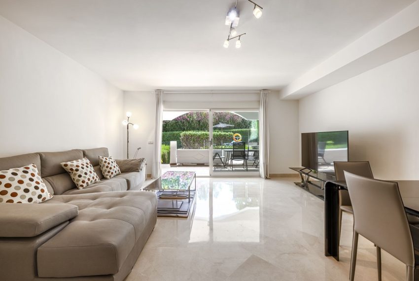 R5076373-Townhouse-For-Sale-Nueva-Andalucia-Terraced-4-Beds-421-Built-8