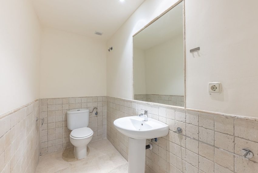 R5076373-Townhouse-For-Sale-Nueva-Andalucia-Terraced-4-Beds-421-Built-9