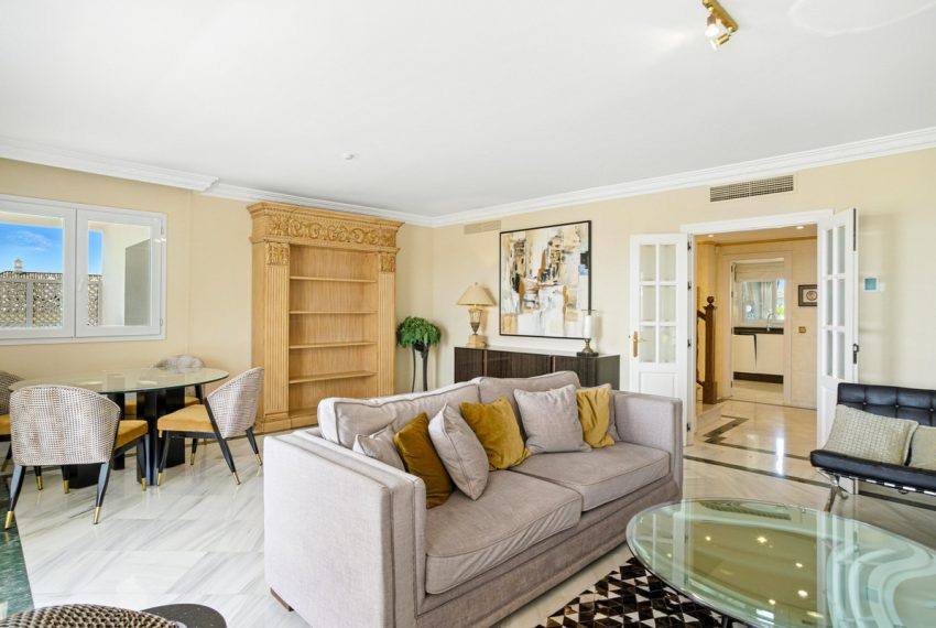 R5076520-Apartment-For-Sale-The-Golden-Mile-Penthouse-Duplex-3-Beds-208-Built-10