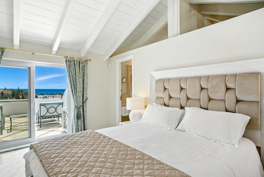 R5076520-Apartment-For-Sale-The-Golden-Mile-Penthouse-Duplex-3-Beds-208-Built-16