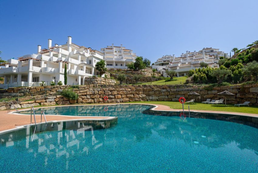 R5076667-Apartment-For-Sale-Nueva-Andalucia-Middle-Floor-2-Beds-120-Built