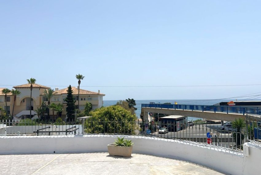 R5077366-Villa-For-Sale-Estepona-Detached-3-Beds-215-Built-1