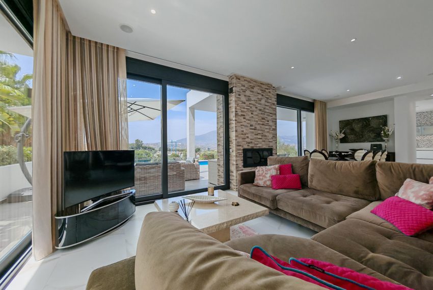 R5078377-Villa-For-Sale-La-Cala-Golf-Detached-4-Beds-330-Built-10