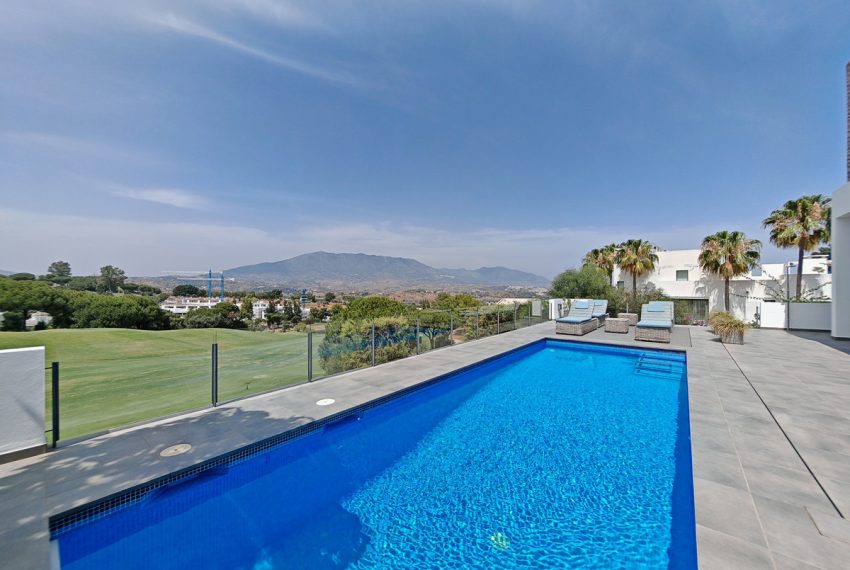R5078377-Villa-For-Sale-La-Cala-Golf-Detached-4-Beds-330-Built-2