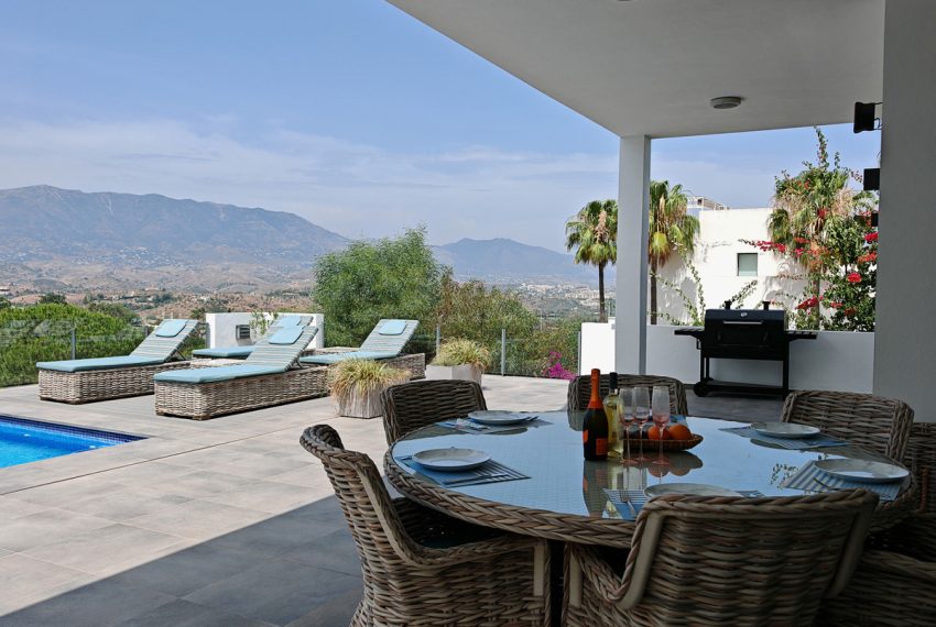 R5078377-Villa-For-Sale-La-Cala-Golf-Detached-4-Beds-330-Built-3