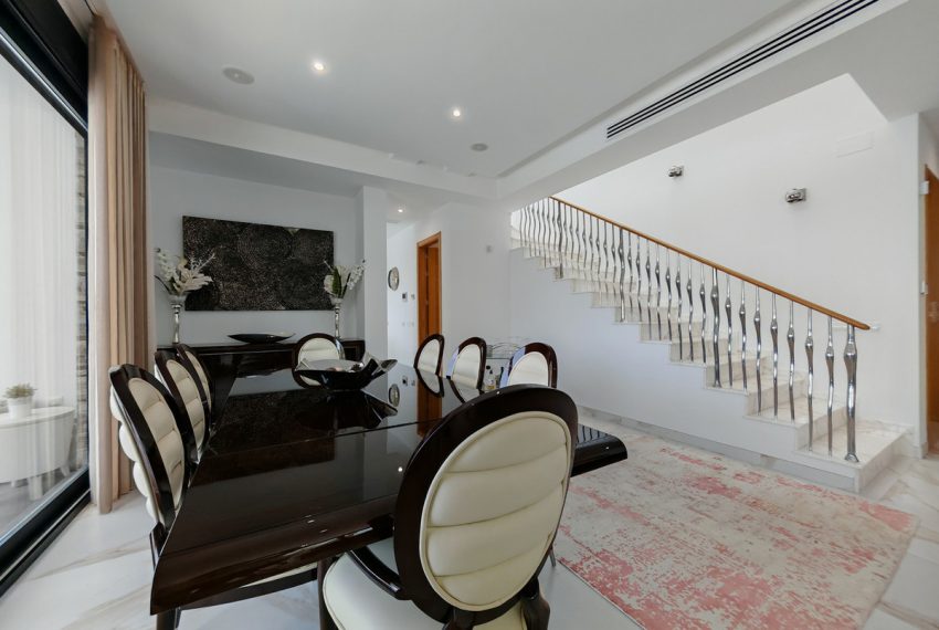 R5078377-Villa-For-Sale-La-Cala-Golf-Detached-4-Beds-330-Built-4