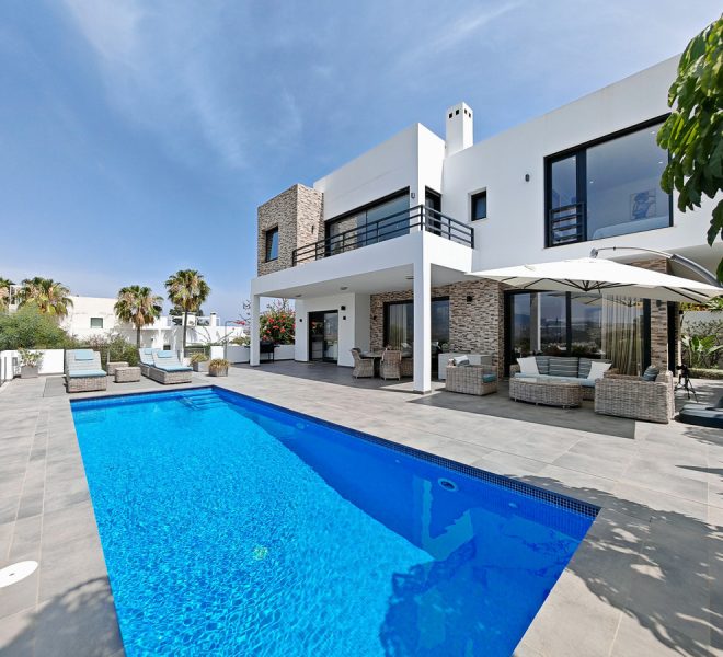 R5078377-Image 1-Detached - 4 Beds - 330 Built