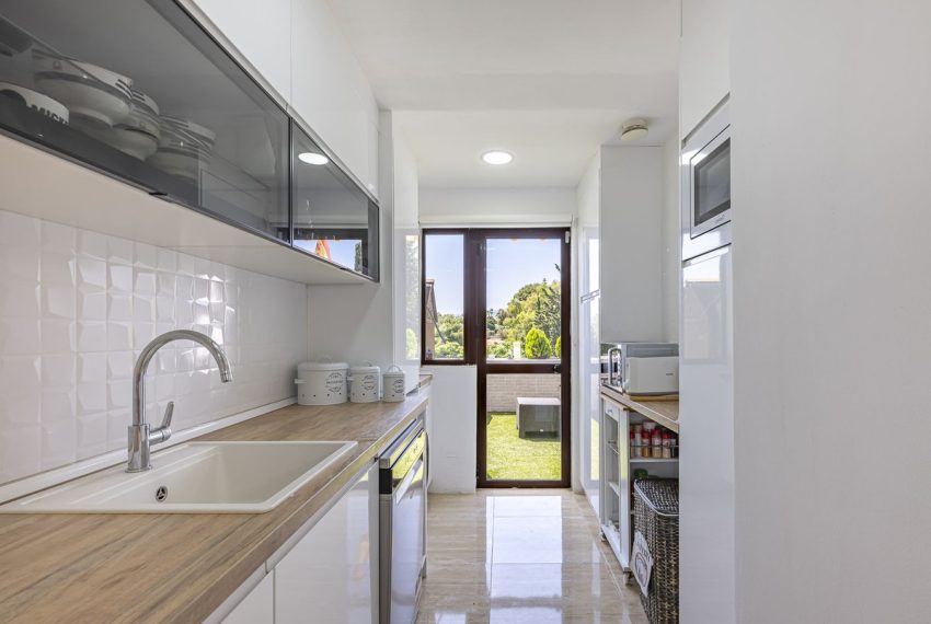 R5078806-Apartment-For-Sale-The-Golden-Mile-Middle-Floor-2-Beds-85-Built-14