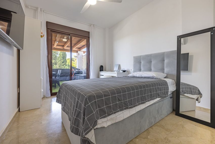 R5078806-Apartment-For-Sale-The-Golden-Mile-Middle-Floor-2-Beds-85-Built-19