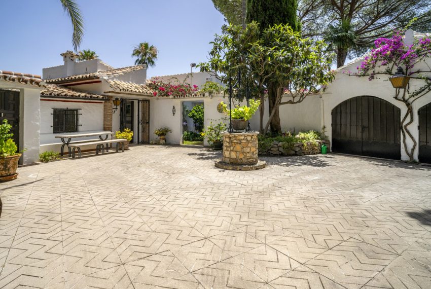R5079778-Villa-For-Sale-Benahavis-Detached-3-Beds-268-Built-3