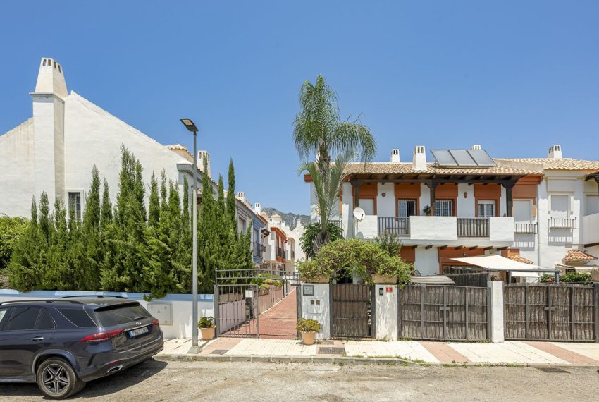 R5079868-Townhouse-For-Sale-Marbella-Terraced-4-Beds-334-Built-4