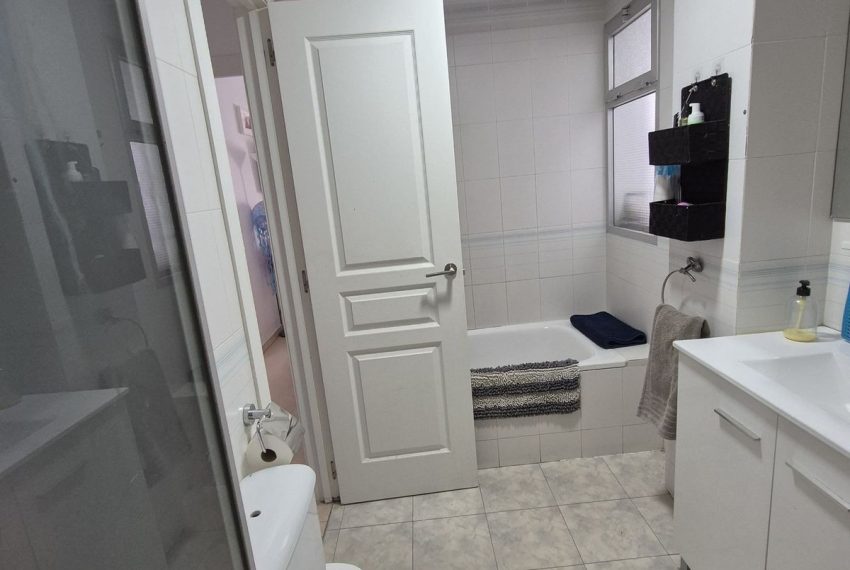 R5079898-Apartment-For-Sale-Estepona-Penthouse-4-Beds-130-Built-13