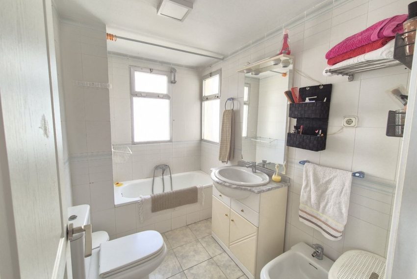 R5079898-Apartment-For-Sale-Estepona-Penthouse-4-Beds-130-Built-17