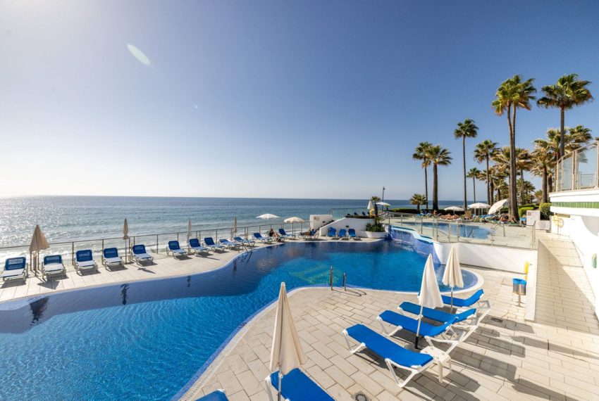 R5081131-Apartment-For-Sale-New-Golden-Mile-Penthouse-2-Beds-96-Built-2