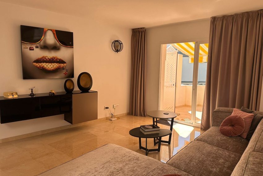 R5081131-Apartment-For-Sale-New-Golden-Mile-Penthouse-2-Beds-96-Built-5