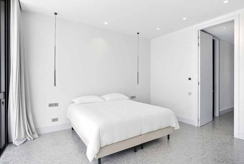 R5081764-Villa-For-Sale-Elviria-Detached-4-Beds-410-Built-11