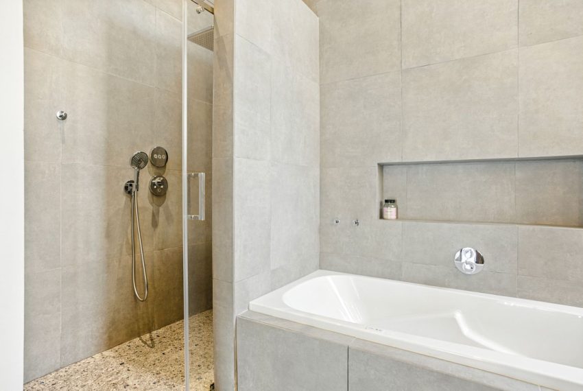 R5081764-Villa-For-Sale-Elviria-Detached-4-Beds-410-Built-14