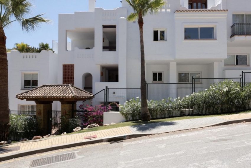 R5083303-Apartment-For-Sale-Nueva-Andalucia-Ground-Floor-2-Beds-217-Built-12