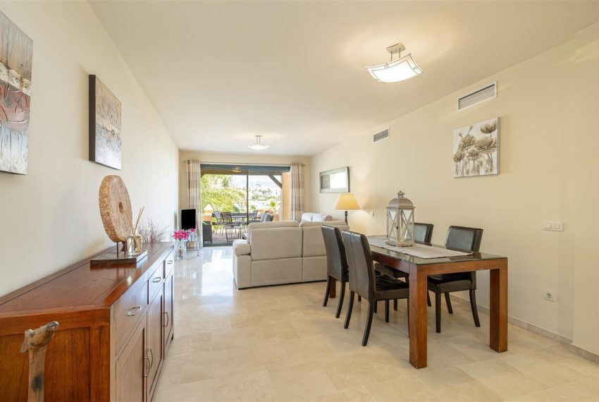 R5083792-Apartment-For-Sale-New-Golden-Mile-Penthouse-2-Beds-120-Built-3
