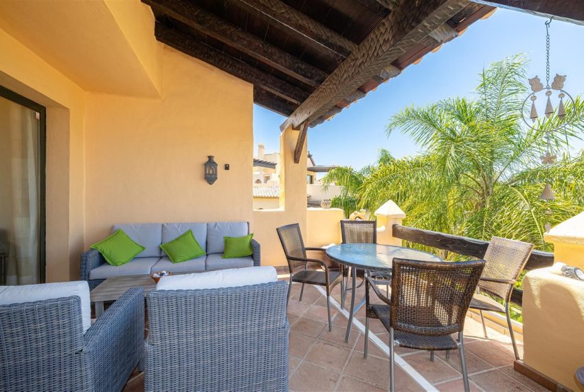 R5083792-Apartment-For-Sale-New-Golden-Mile-Penthouse-2-Beds-120-Built-4