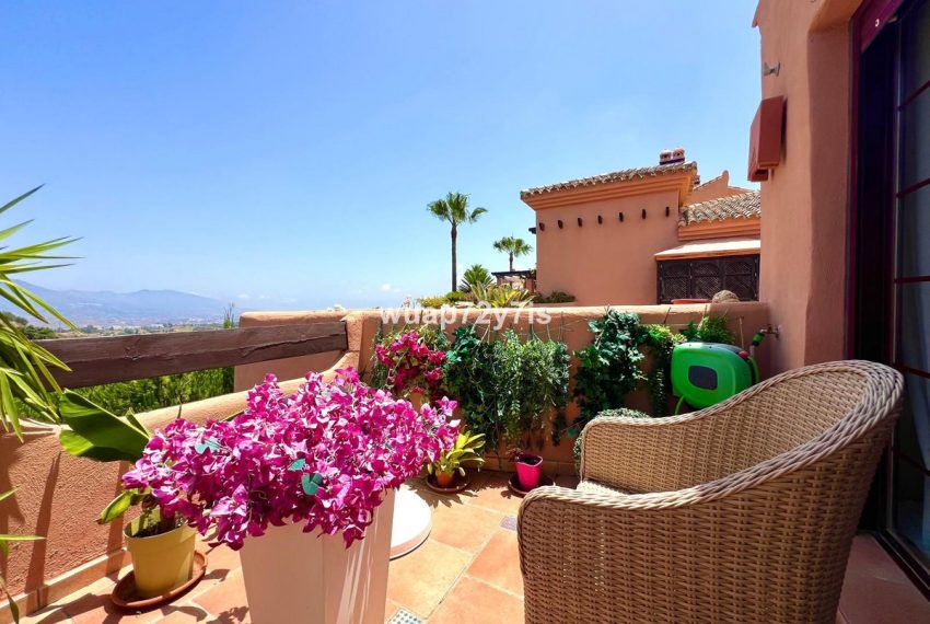 R5084263-Apartment-For-Sale-La-Mairena-Penthouse-2-Beds-145-Built-2