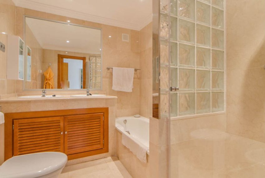 R5103535-Apartment-For-Sale-Nueva-Andalucia-Middle-Floor-2-Beds-100-Built-16