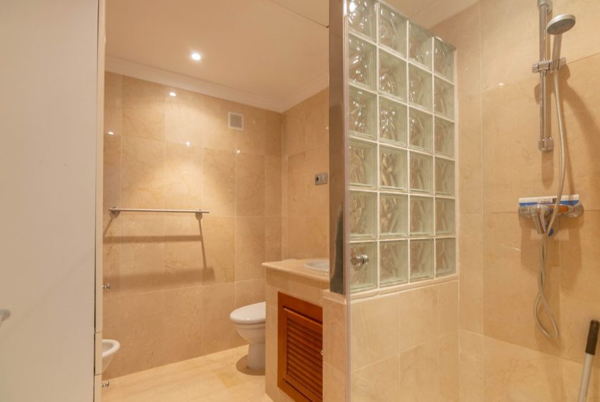 R5103535-Apartment-For-Sale-Nueva-Andalucia-Middle-Floor-2-Beds-100-Built-8