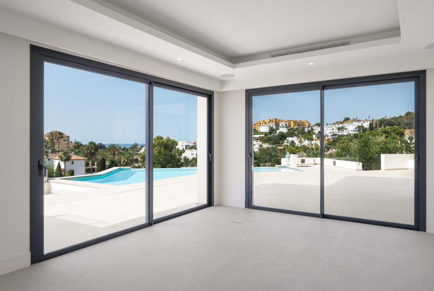 R5103631-Villa-For-Sale-Estepona-Detached-4-Beds-433-Built-2