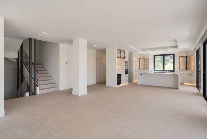 R5103631-Villa-For-Sale-Estepona-Detached-4-Beds-433-Built-3