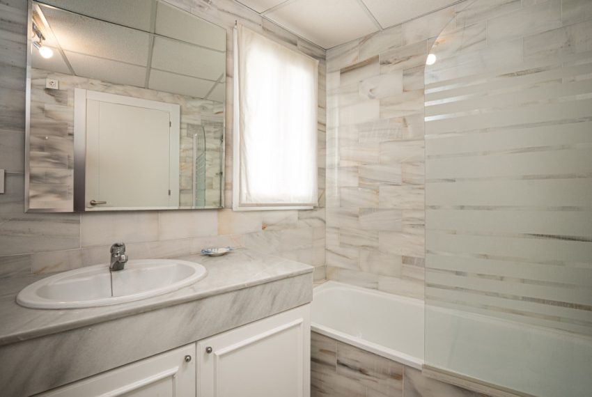 R5103670-Apartment-For-Sale-Nueva-Andalucia-Middle-Floor-2-Beds-160-Built-15