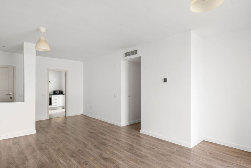 R5103913-Apartment-For-Sale-La-Campana-Middle-Floor-3-Beds-102-Built-4