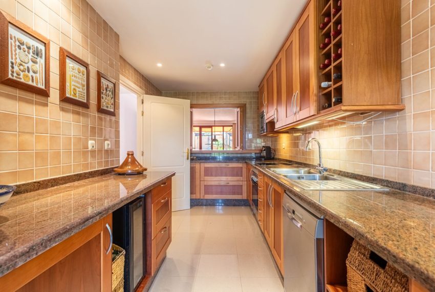 R5104255-Apartment-For-Sale-San-Pedro-de-Alcantara-Penthouse-3-Beds-158-Built-17
