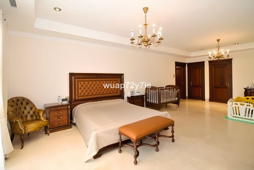 R5104297-Villa-For-Sale-Marbella-Detached-6-Beds-1018-Built-10