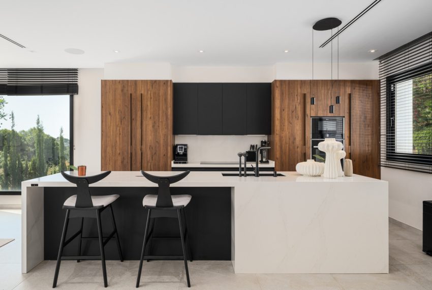 R5104471-Villa-For-Sale-Elviria-Detached-5-Beds-638-Built-7