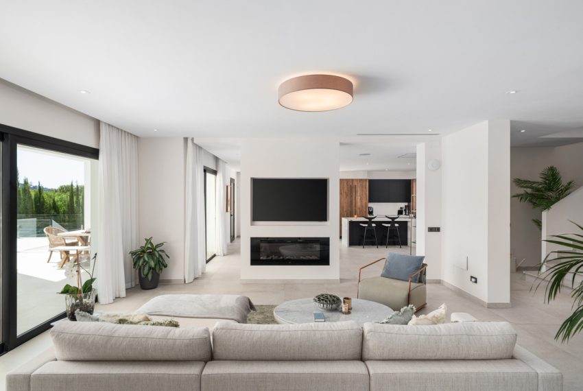 R5104471-Villa-For-Sale-Elviria-Detached-5-Beds-638-Built-8