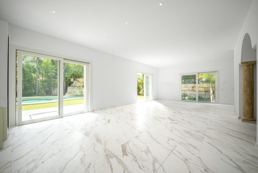 R5104507-Villa-For-Sale-Marbella-Detached-4-Beds-654-Built-12