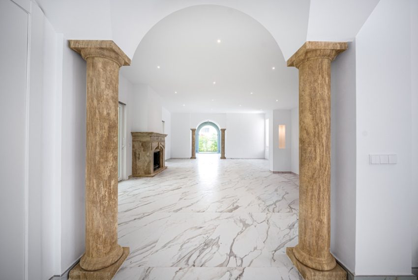 R5104507-Villa-For-Sale-Marbella-Detached-4-Beds-654-Built-6