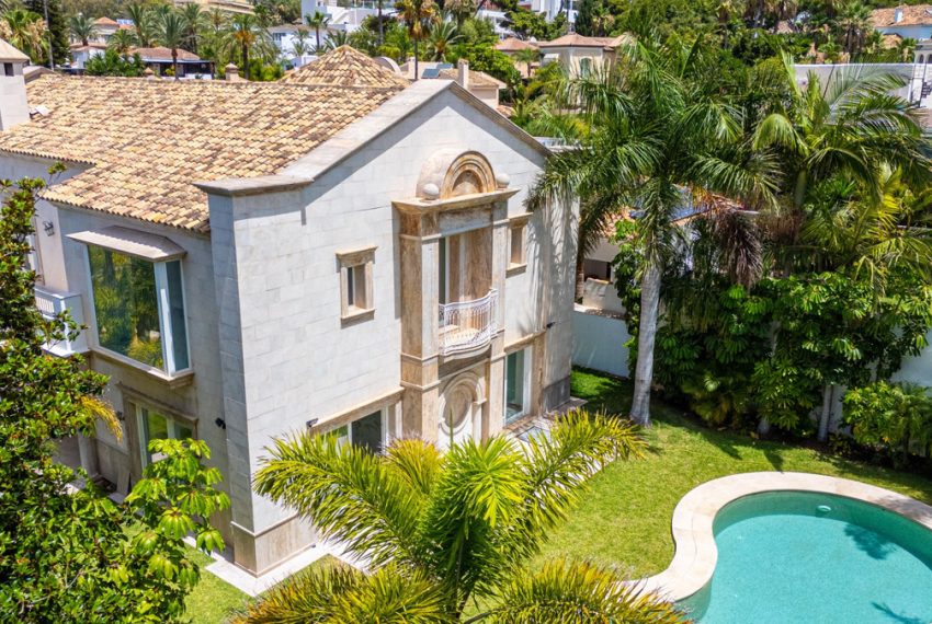 R5104507-Villa-For-Sale-Marbella-Detached-4-Beds-654-Built