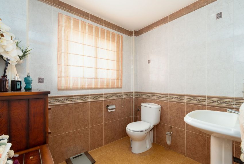 R5104783-Villa-For-Sale-La-Cala-de-Mijas-Detached-4-Beds-378-Built-10