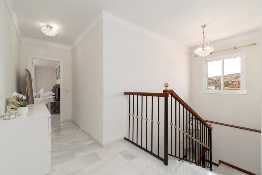 R5104783-Villa-For-Sale-La-Cala-de-Mijas-Detached-4-Beds-378-Built-13