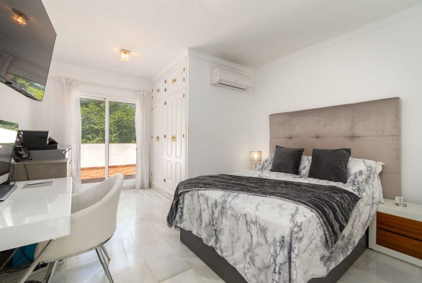 R5104783-Villa-For-Sale-La-Cala-de-Mijas-Detached-4-Beds-378-Built-18