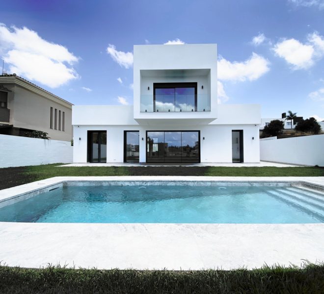 R5105752-Image 1-Detached - 2 Beds - 209 Built
