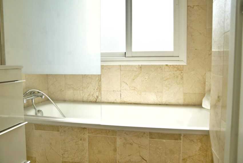 R5105836-Townhouse-For-Sale-Nueva-Andalucia-Terraced-3-Beds-115-Built-18