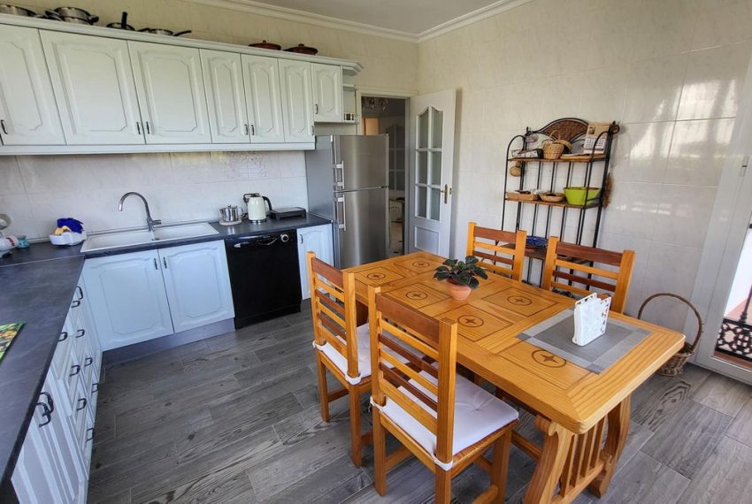 R5106082-Villa-For-Sale-Elviria-Detached-4-Beds-324-Built-12