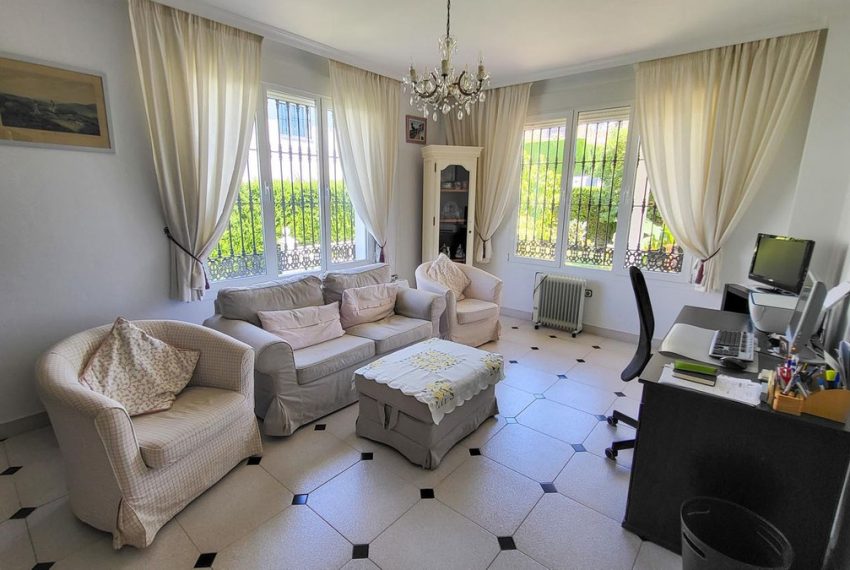 R5106082-Villa-For-Sale-Elviria-Detached-4-Beds-324-Built-14